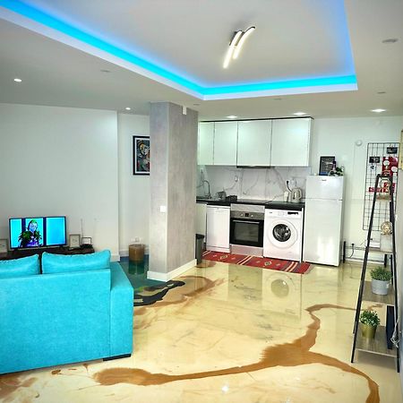 Sea View Apartment & 4 Minutes Walk To The Beach Paço de Arcos Εξωτερικό φωτογραφία
