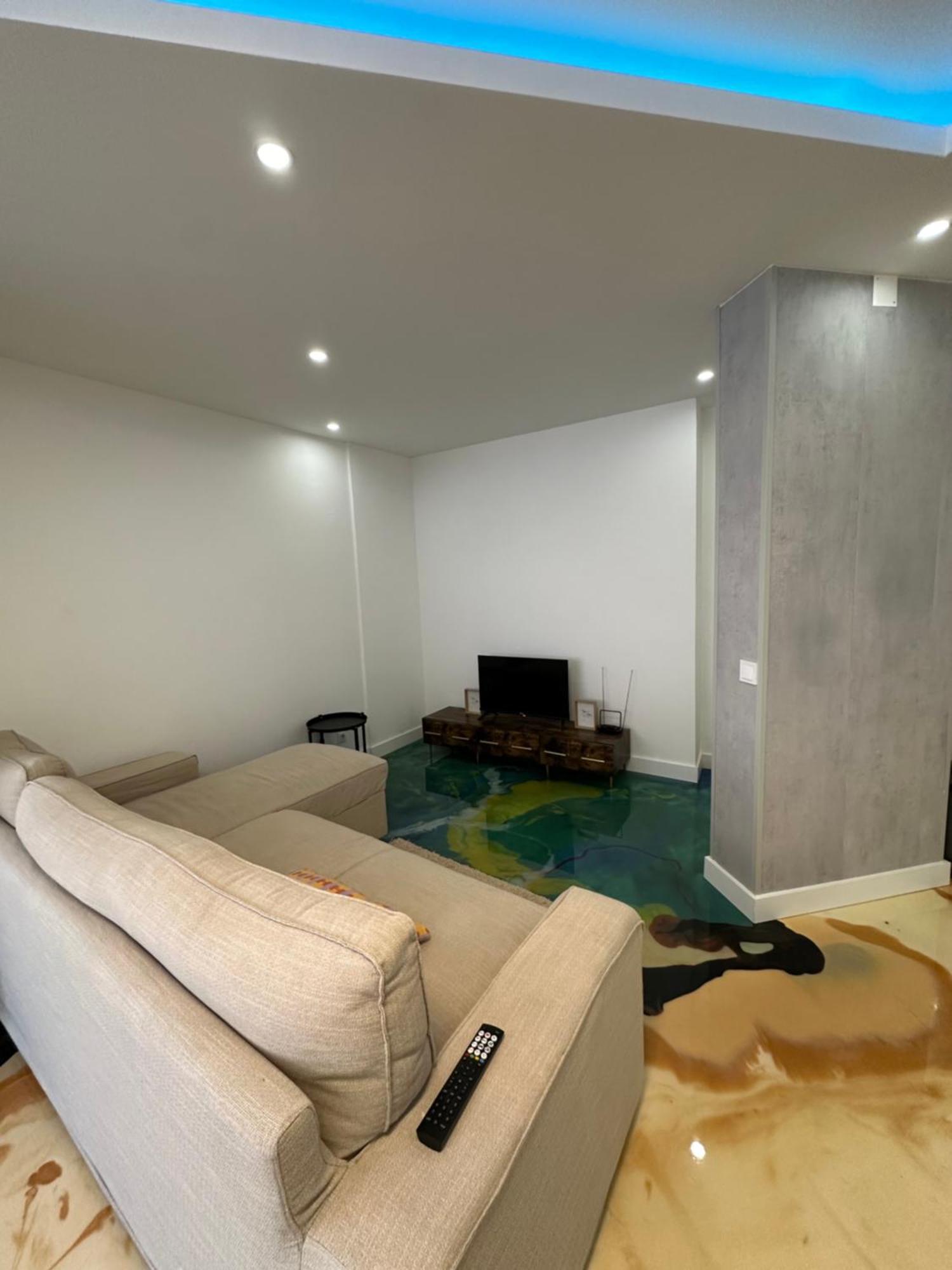 Sea View Apartment & 4 Minutes Walk To The Beach Paço de Arcos Εξωτερικό φωτογραφία